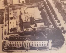 Vue aérienne de la prison de Montluc